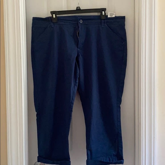 Lee Pants - Lees mid rise fit women’s crops